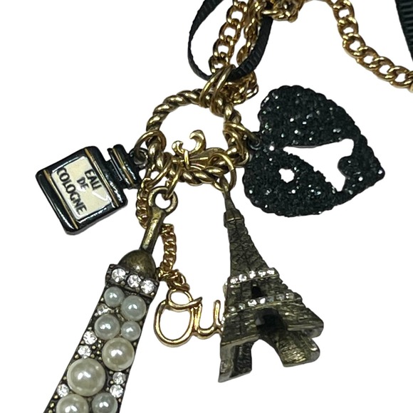 Betsey Johnson Paris Eiffel Tower Charm Necklace Pearls Oui Vintage - Picture 1 of 6